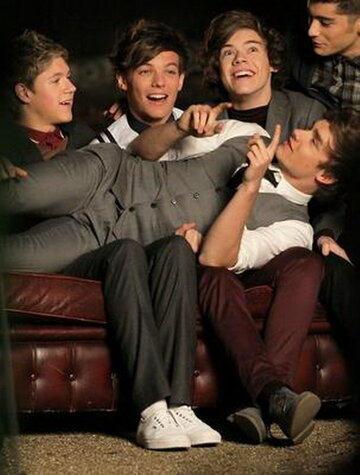 Постер фильма «One Direction: One Thing»