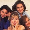 Постер фильма «Девчушки»