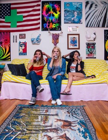 Постер фильма «Temp Girls»