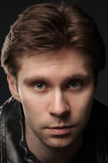 Даниил Шустов