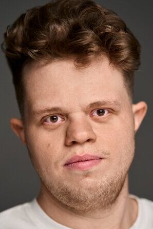 Денис Махонин
