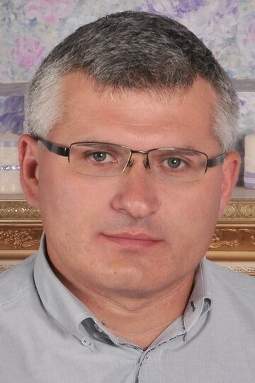 Денис Гребеников