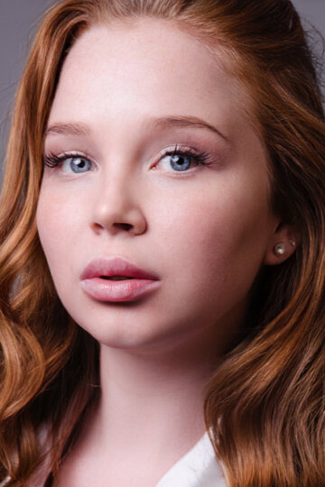 Эвелина Чехова