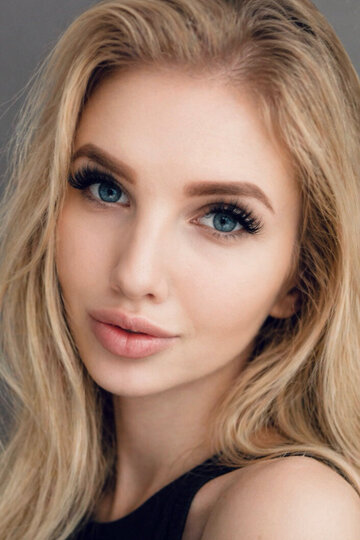 Анна Новикова