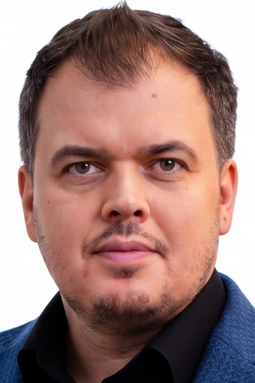 Артём Серов