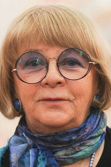Алла Сурикова