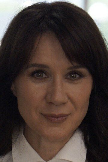 Елена Сафарова