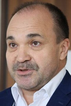 Искандер Хакимов