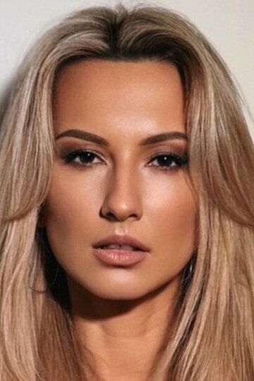 Елена Алексюк