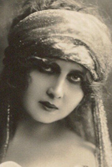 Елена Маковская