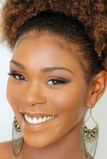 Vinzente Tayla Lowe