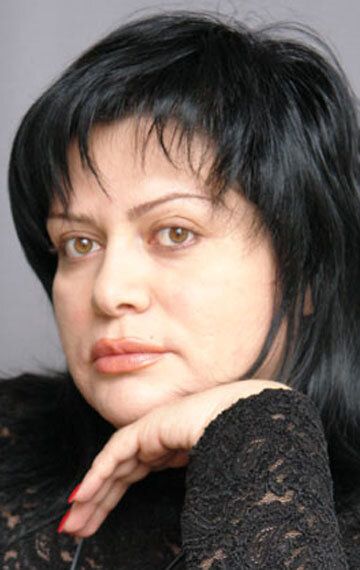 Нелли Хубаева