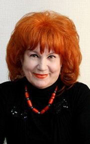 Нина Гусакова