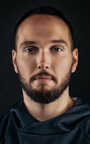 Андрей Медведев