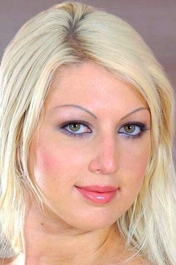 Pamela Blond
