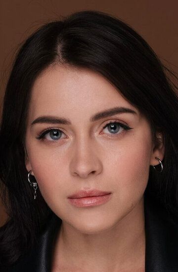 Анна Демёшкина