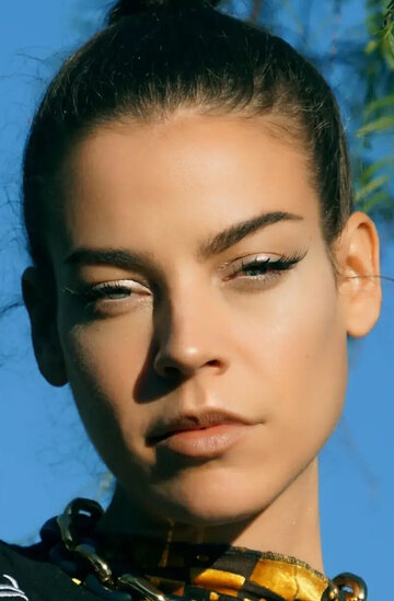 Eva Shaw
