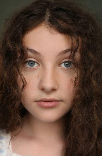 Chloe Raphael