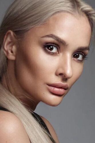 Аня Павлова